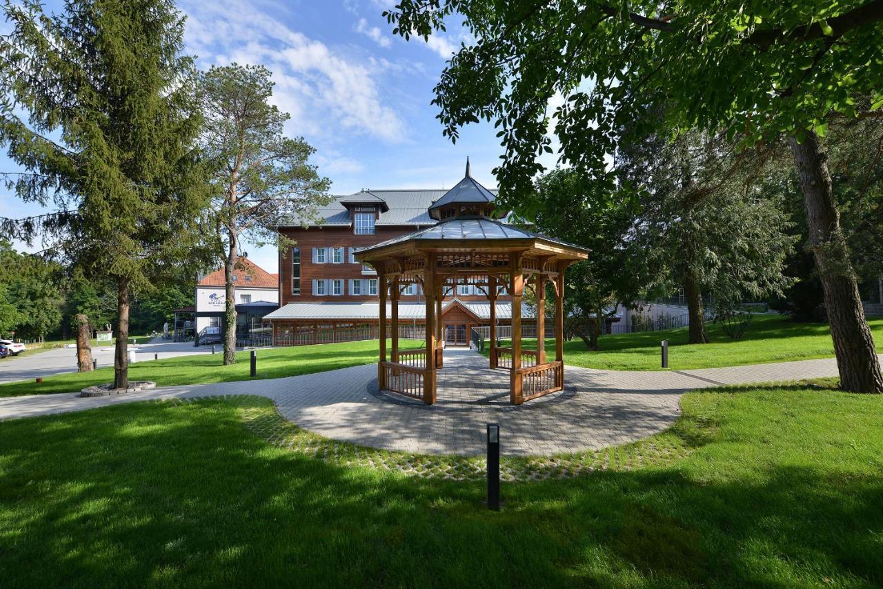 Hotel Pod Lipou Resort Modra Zewnętrze zdjęcie