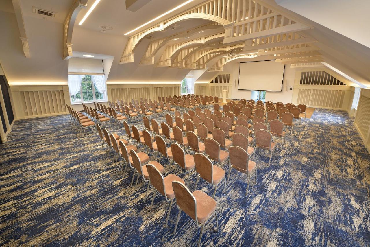 Hotel Pod Lipou Resort Modra Zewnętrze zdjęcie